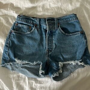 Levis 501 original fit high rise women’s shorts